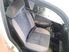 98614 RECHTER VORDERSITZ /