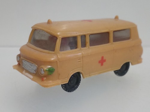 Barkas b1000 krankenwagen 87 - barkas, 1:87