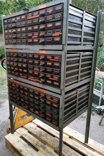 Alter metallschrank schubladen - alter,