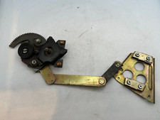 Mercedes W123 Coupe C123 Fensterheber manuell hinten rechts 1236701203 K369