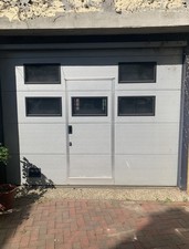 Elektronisches Garagentor Von