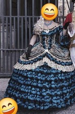 Historisches antikes Kleid