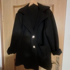 Edle Jacke mit Boucle