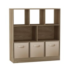 Bücherregal mit 8 Würfeln