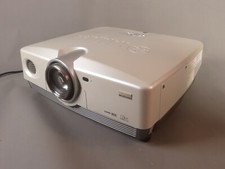 Yamaha Digital Highend Cinema Projector DPX 1200 DLP