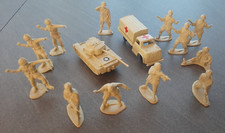 14 alte Figuren amerikanische Soldaten Panzer Rote Kreuz LKW Spielzeug Vintage