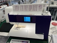 Pfaff Expression 710