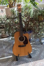 Akustik-Gitarre Martin