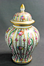 Dose PORZELLAN  Deckeldose