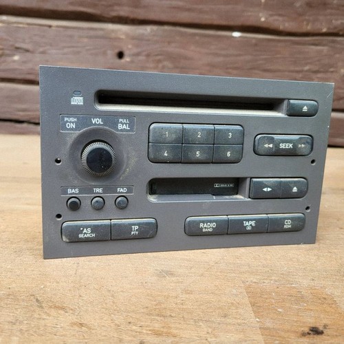 Saab 2002 radio - 9-5,