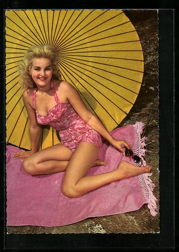 Frau rosa badeanzug - im,