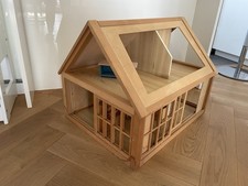 Puppenhaus Holz - Puppenstube mit Schiebetüren und Zubehör