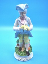 Porzellanfigur Junger Mann mit