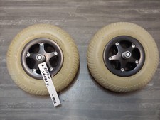 #1002  2x Reifen vorn Pannensicher  Elektrorollstuhl Sunrise Medical 2.80/2.50-4