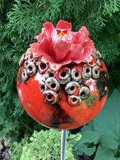 KUGEL  rot   mit Blüte -