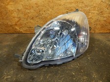 Hauptscheinwerfer links mit LWR-Motor Facelift TYC TOYOTA YARIS I (P1) Bj.2004