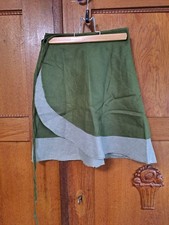 Tannen grüner  Wickel-Rock in Lagenoptik in Gr. S - M / 36-38 Zustand Neu