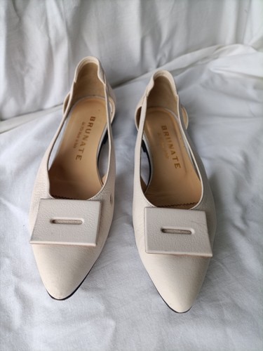 Brunate spitz zulaufende - brunate,