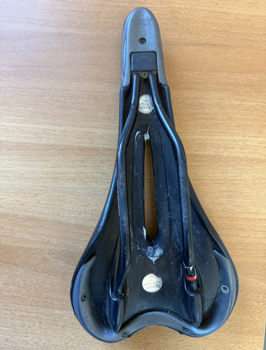Schwarzer ledersattel selle - schwarzer,