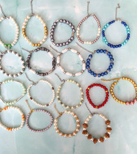 Armbänder aus  Perlen