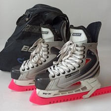 Nike Bauer Vapor IX Eishockey Schlittschuhe & Blade Guards / Tragetasche - Größe 6