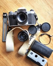Alte Praktica PL nova IB Spiegelreflexkamera +Kodak Pocket Instamatic 200 Kamera