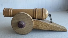 alte Spielzeug Kanone aus Holz