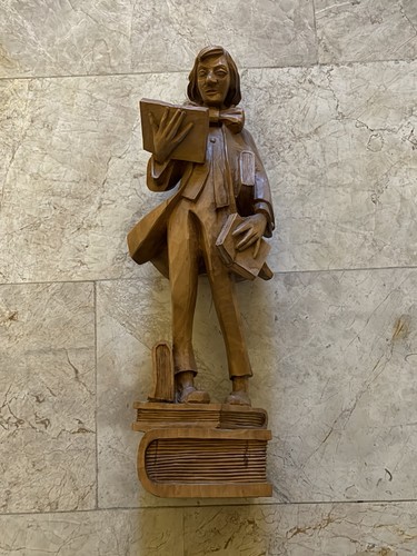 Handgeschnitzte holzfigur - handgeschnitzte,