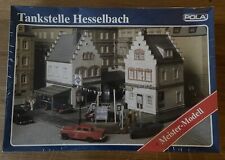 Pola H0 131 Tankstelle Hesselbach NEU OVP mit Fahrzeug
