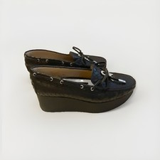 Keilabsatzschuhe aus Python