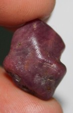 22,85 Karat natürlicher roter Rubin grob, Rohrubin, Rubinkristall, lose Rubin...