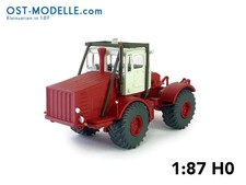 Traktor Kirovets K700 rot