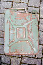 Benzinkanister ddr metall - benzinkanister,