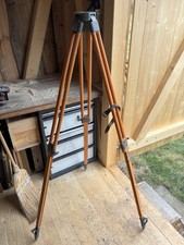 Dreibein-Holzstativ 