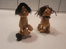 Zwei DDR Holzfiguren