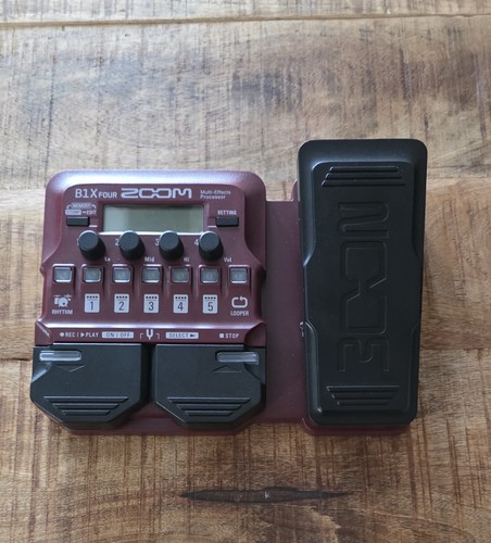 Zoom b1x four - zoom,