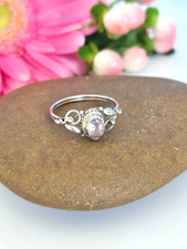 Zauberhafter älterer Ring