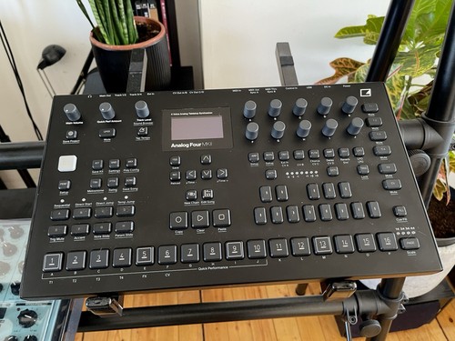 Elektron analog four mkii - four,