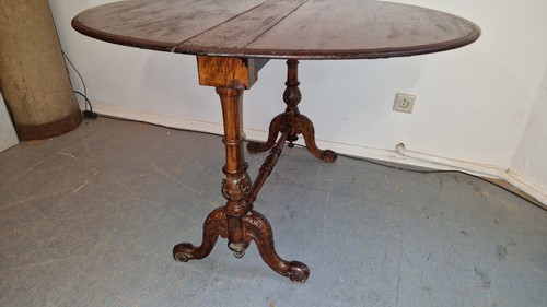 Ovaler tisch nussbaum - tisch,