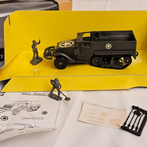 Half track solido - half,