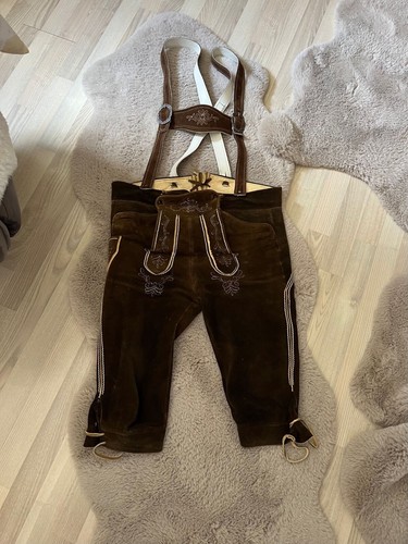 Bundtrachtenlederhose aus