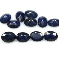 Saphire ovale Form ca. 6 bis 6,3 x 8  bis 8,3 mm  Herkunft Thailand (1 Stück)