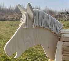 Holzpferd Wolle, weicher Wuschelmähne u. Steckohren, Sitzhöhe 115 m, unlasiert