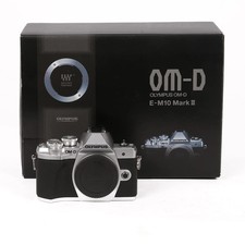 Olympus OM-D E-M10 Mark III