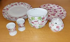 10teiliges Set Rosenporzellan