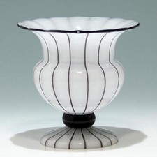 Loetz Vase "Weiss mit