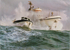 AK Postkarte Seenot Rettungsboot & Beiboot Tünnes in hoher See DGzRS