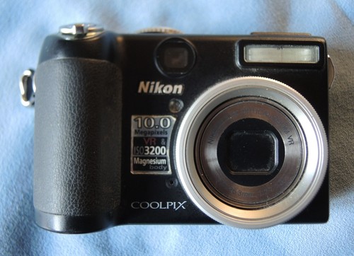 Nikon coolpix p5000 point - nikon, and