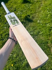SF Sapphire Heritage Cricketschläger SH 2lbs 9oz