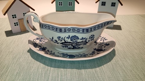 Sauciere mit teller - sauciere, englische